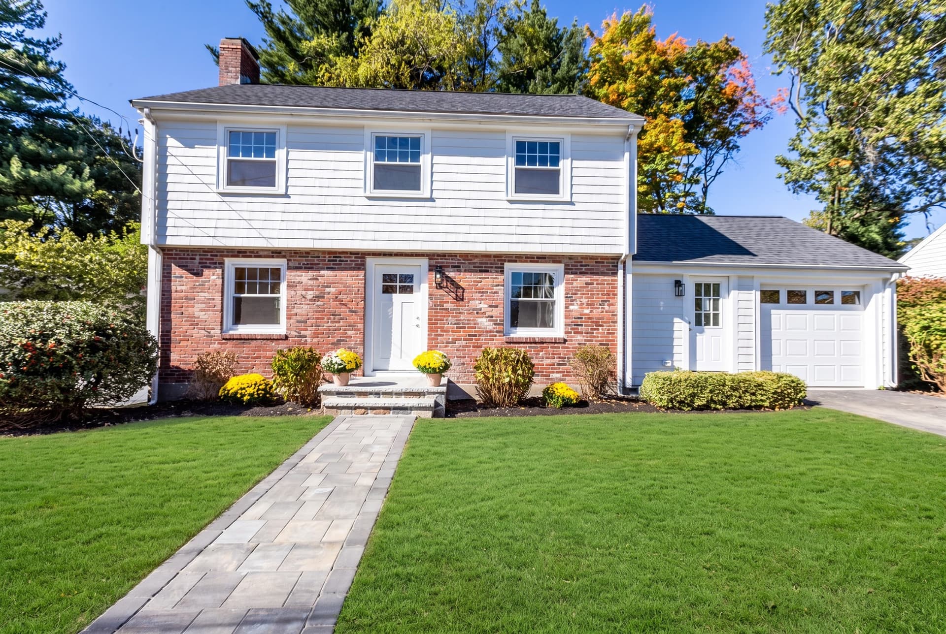 32 Centre St, Milton MA 02186