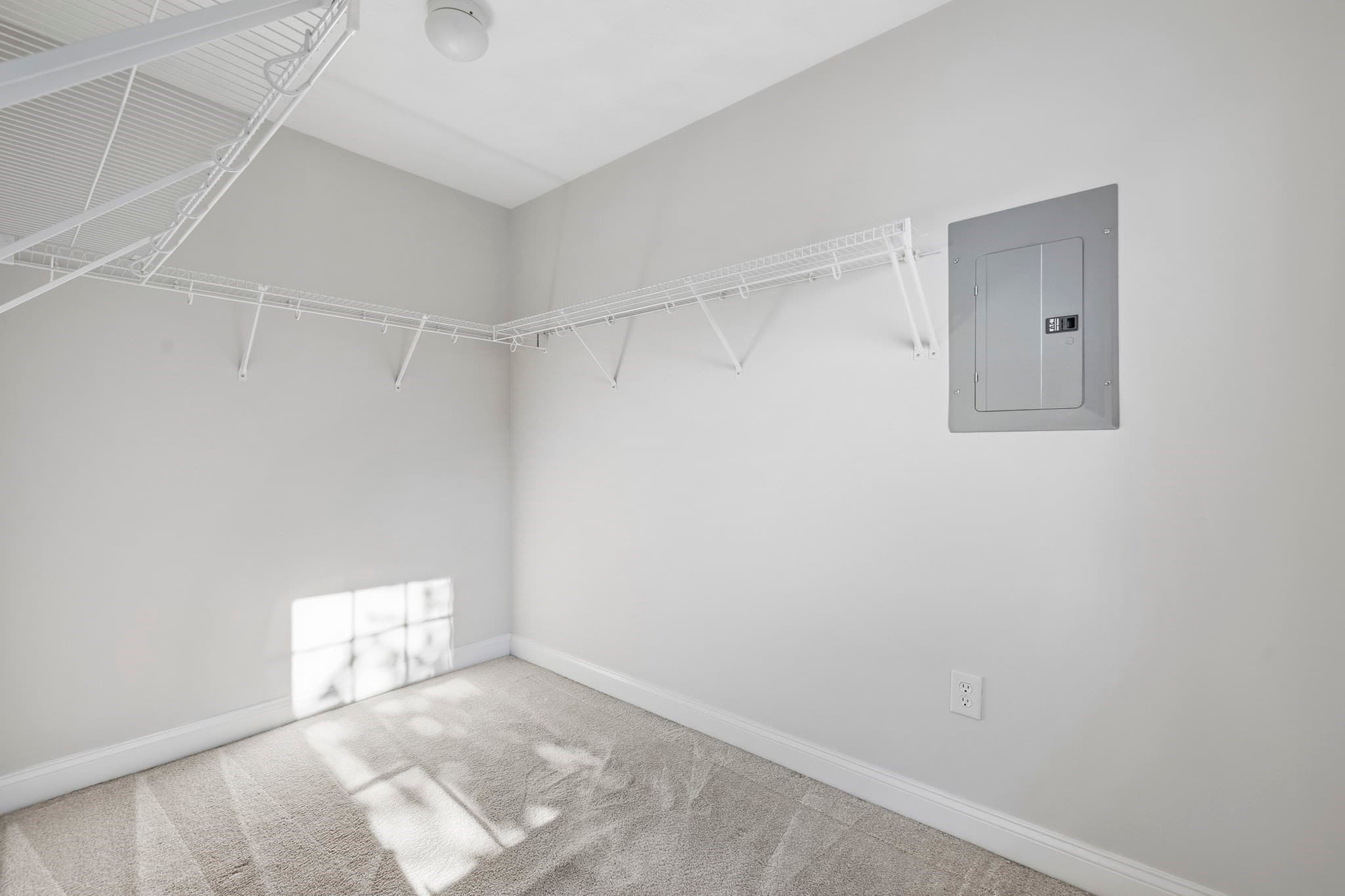 Condominium at 2A Auburn St # 2A, Woburn MA 01801, Woburn, photo 16 of 29