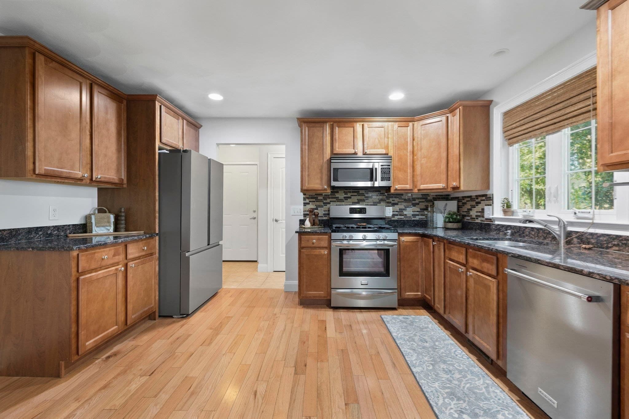 Condominium at 2A Auburn St # 2A, Woburn MA 01801, Woburn, photo 10 of 29