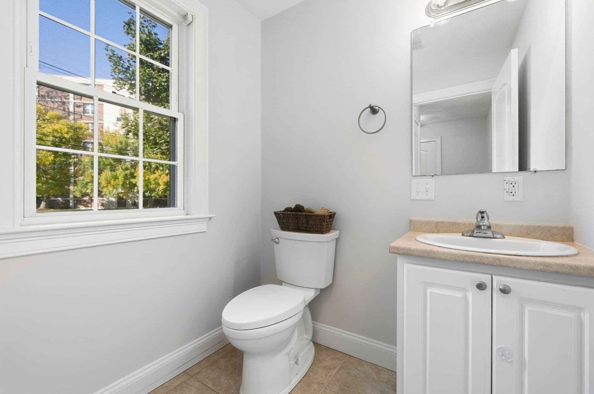 Condominium at 2A Auburn St # 2A, Woburn MA 01801, Woburn, photo 14 of 29