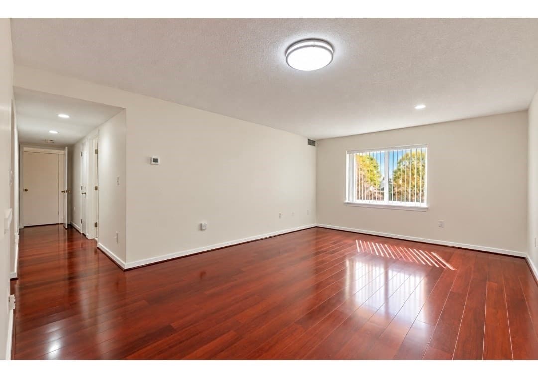 Condominium at 321 Place Ln # 321, Woburn MA 01801, Woburn, photo 3 of 27