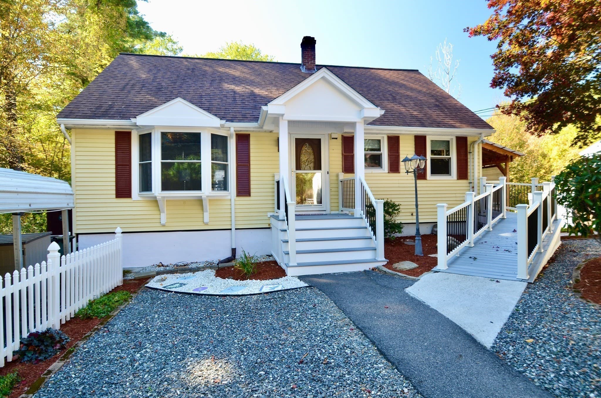 Single Family Residence at 807 Highland St, Northbridge MA 01534, Northbridge, photo 2 of 33