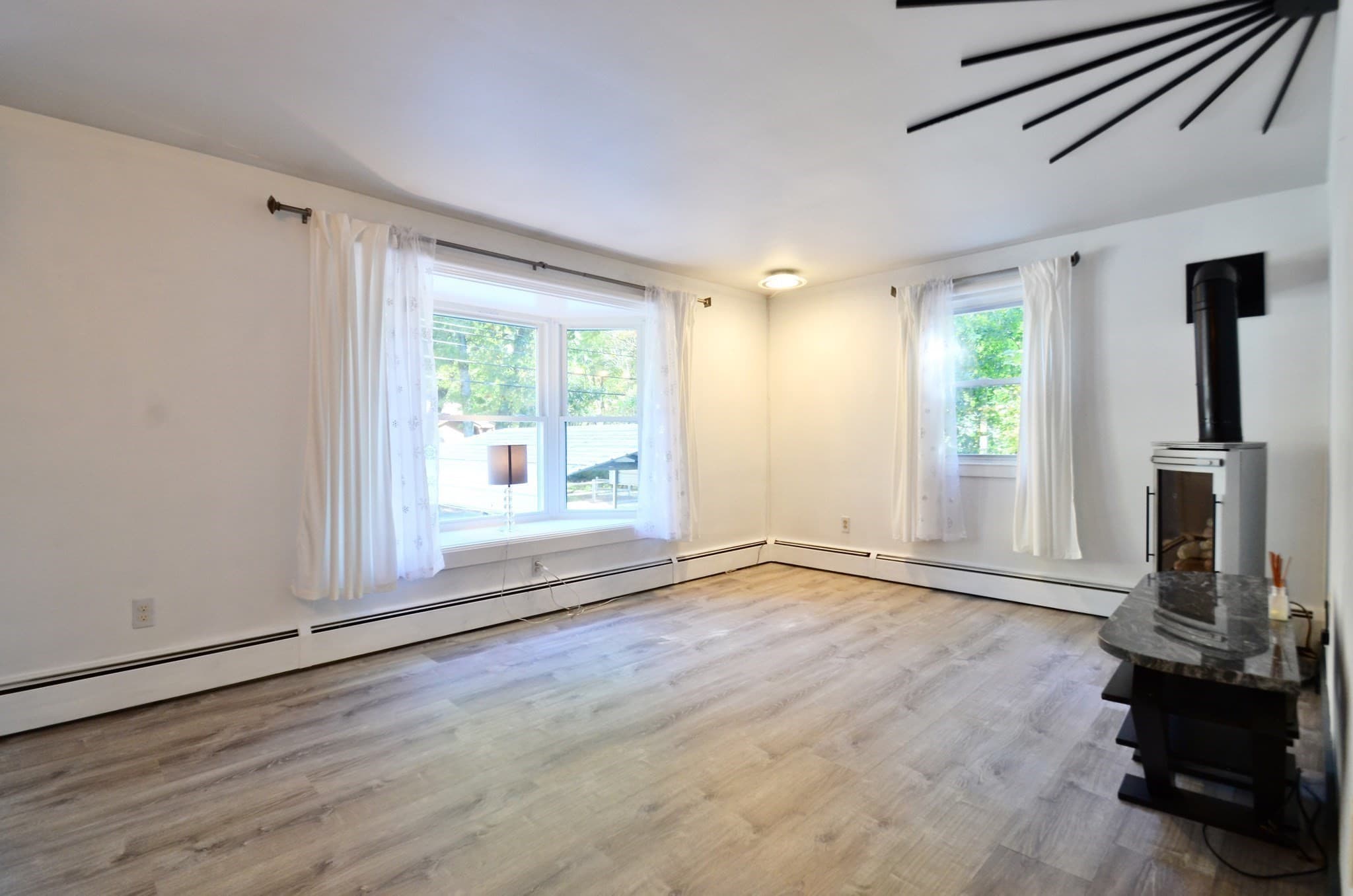 Single Family Residence at 807 Highland St, Northbridge MA 01534, Northbridge, photo 7 of 33