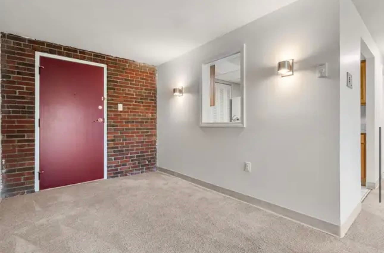 Condominium at 26 Greentree Ln # 31, Weymouth MA 02190, Weymouth, photo 3 of 16