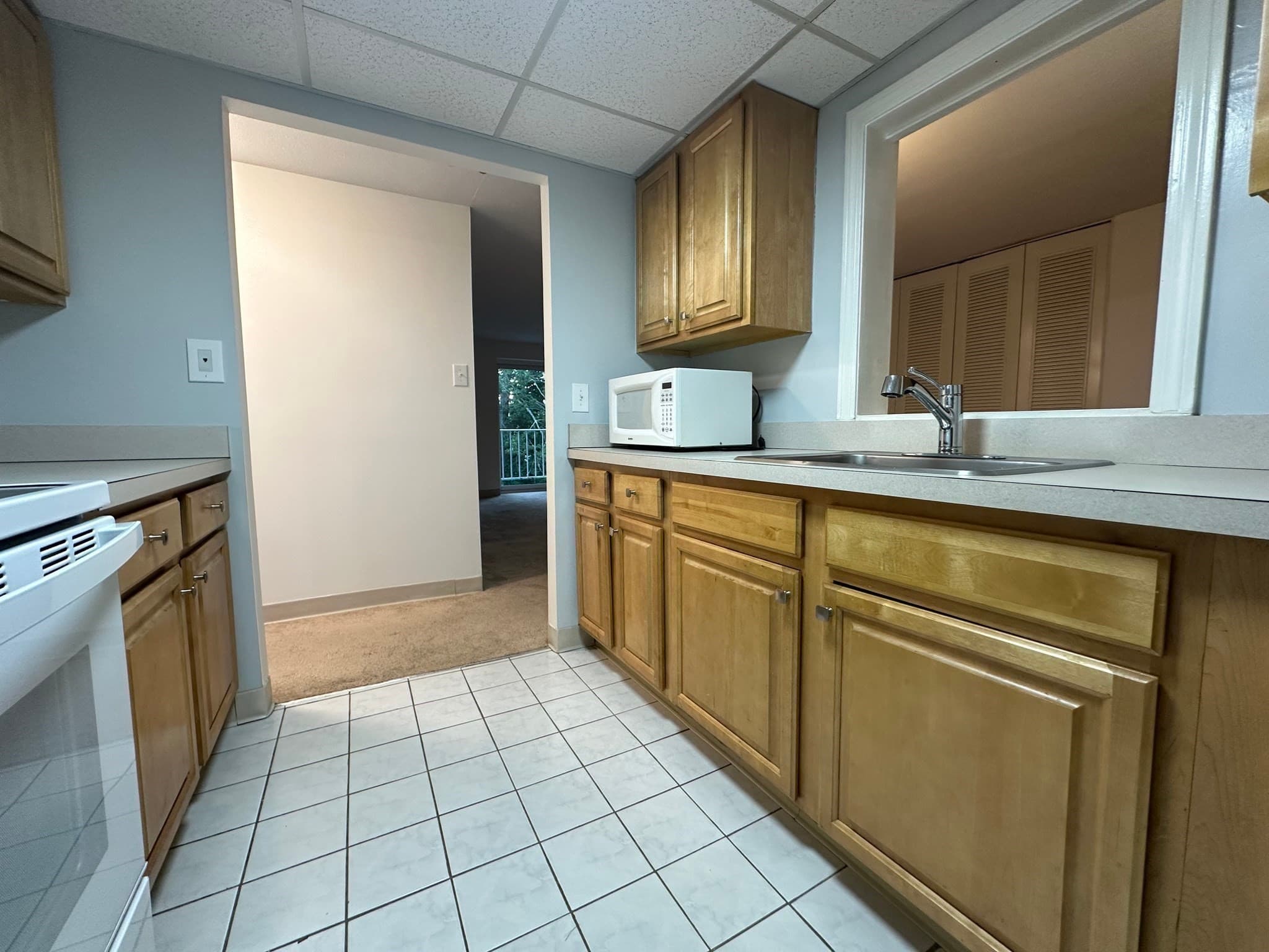 Condominium at 26 Greentree Ln # 31, Weymouth MA 02190, Weymouth, photo 8 of 16