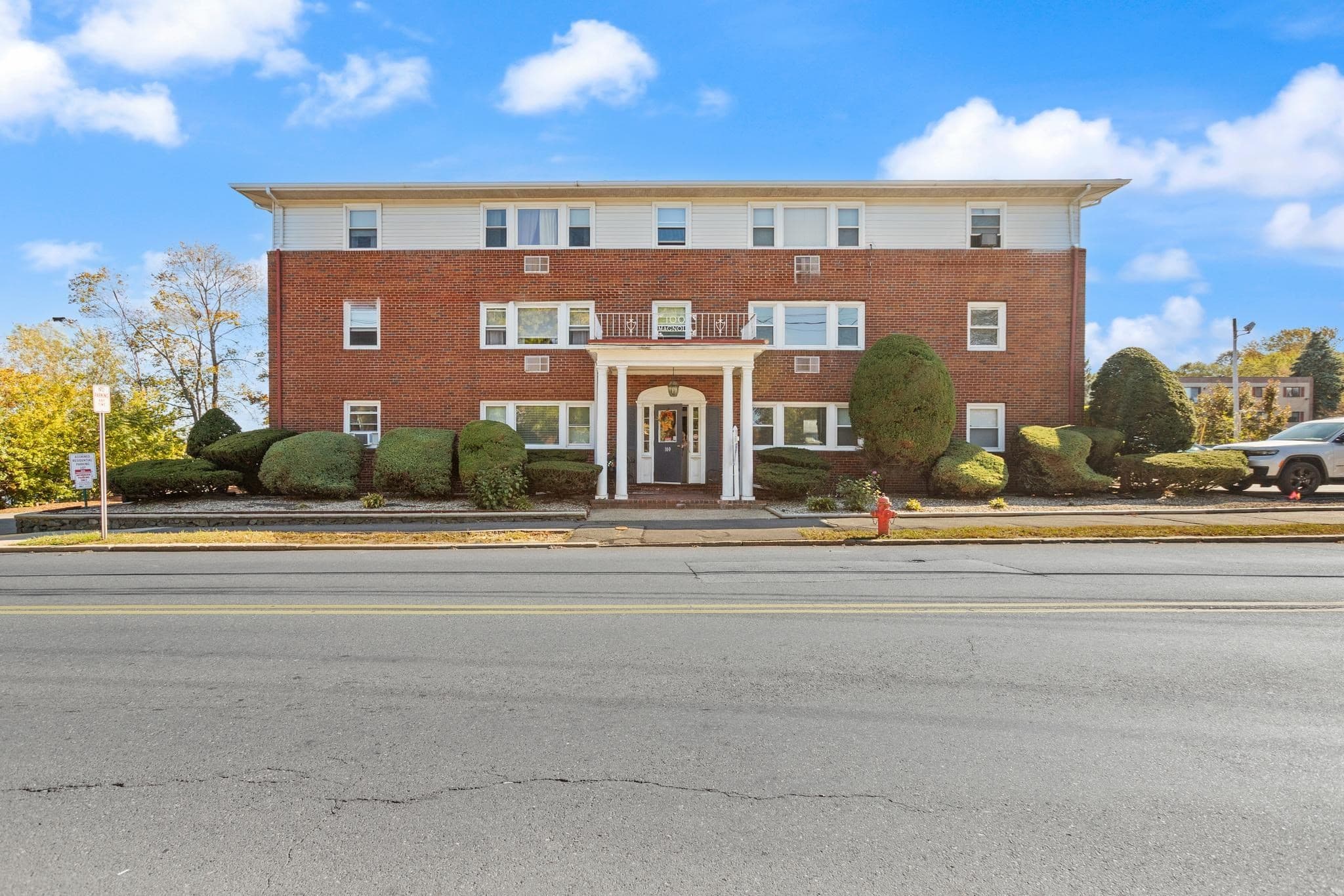 Condominium at 100 Magnolia Ave # 5, Lynn MA 01904, Lynn, photo 2 of 27