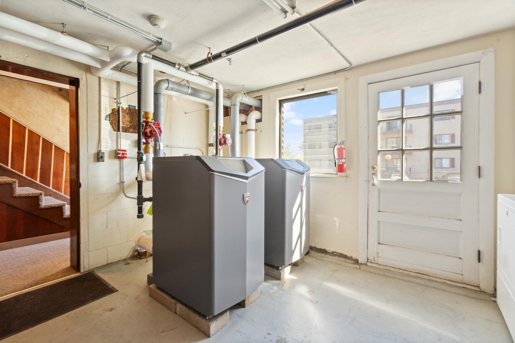 Condominium at 100 Magnolia Ave # 5, Lynn MA 01904, Lynn, photo 18 of 27