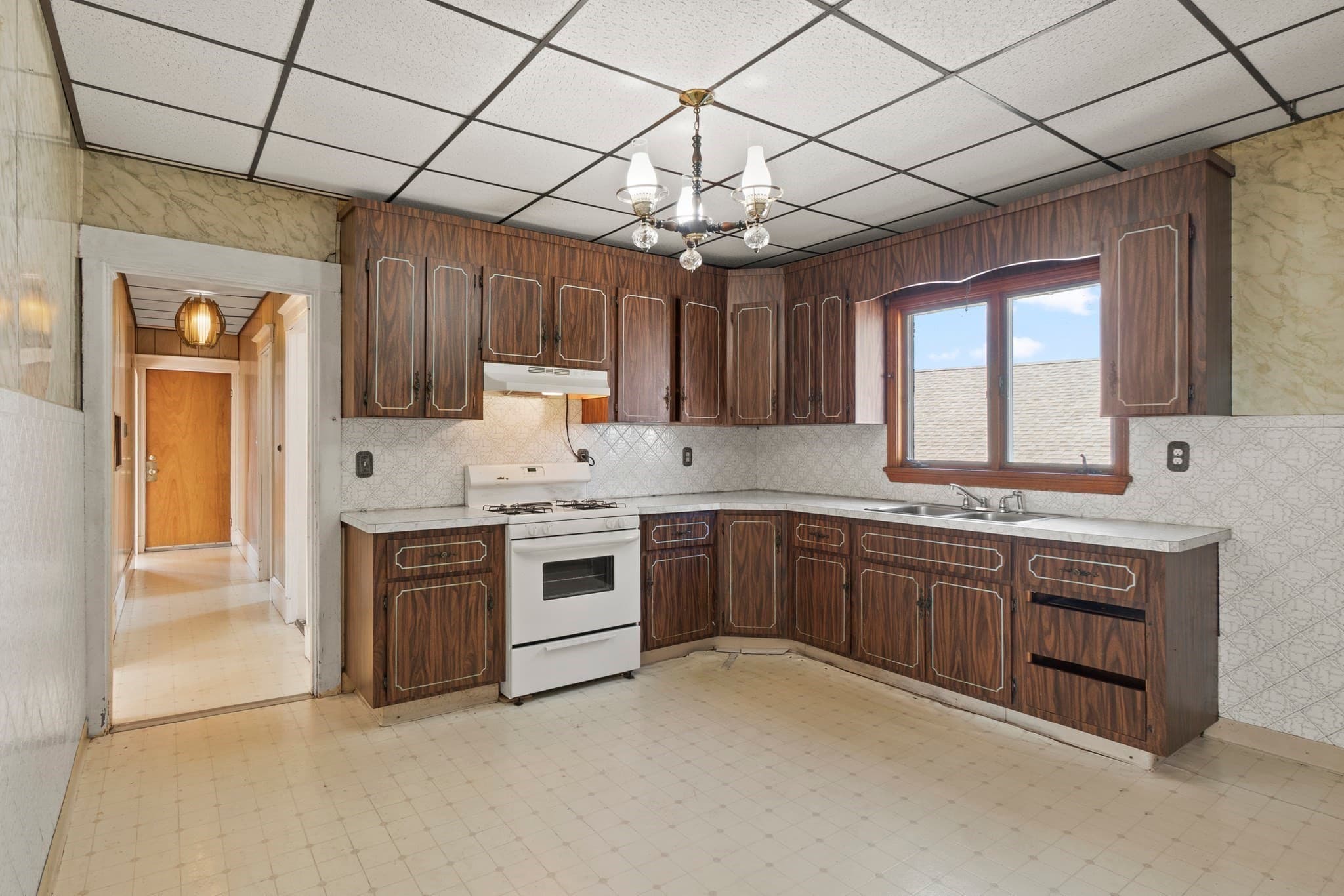 3 Family at 22 Arlington Avenue, Revere MA 02151, Revere, photo 28 of 41
