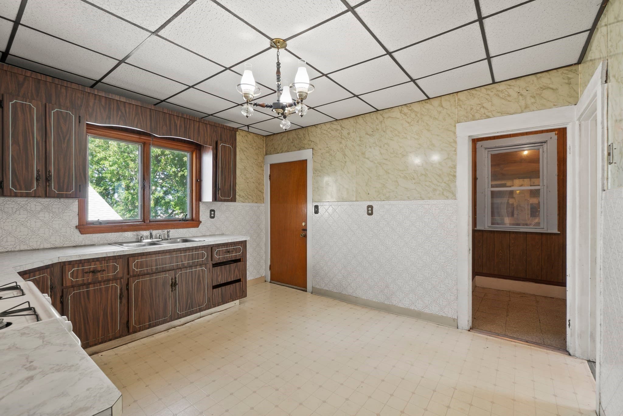 3 Family at 22 Arlington Avenue, Revere MA 02151, Revere, photo 30 of 41