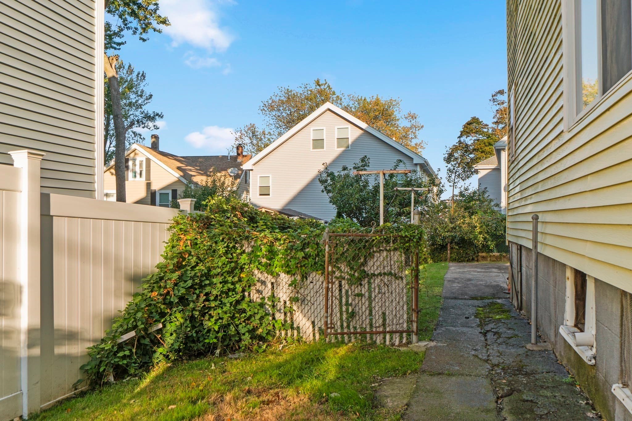 3 Family at 22 Arlington Avenue, Revere MA 02151, Revere, photo 34 of 41