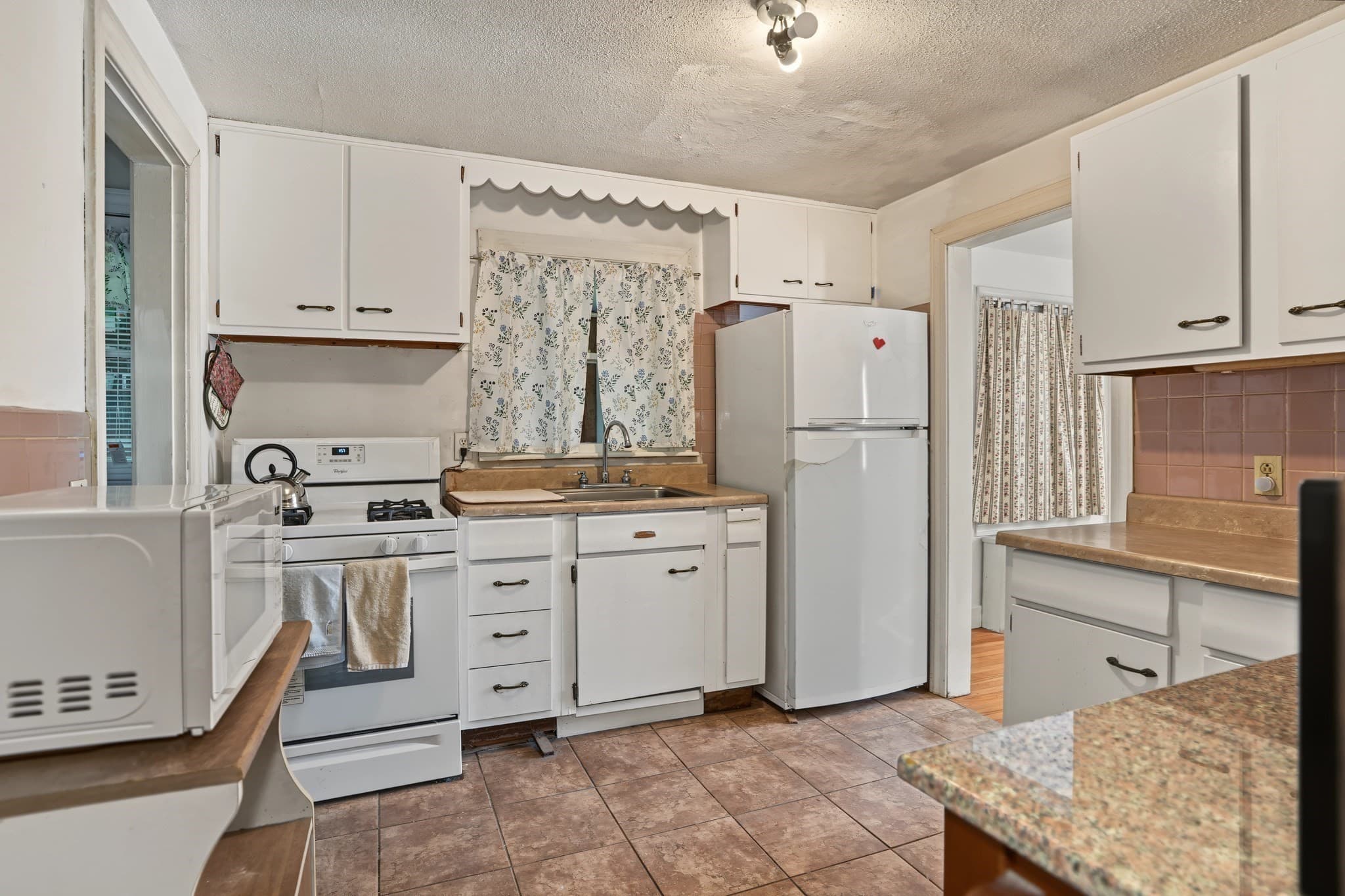 Single Family Residence at 675 Burncoat Street, Worcester MA 01606, Worcester, photo 7 of 22