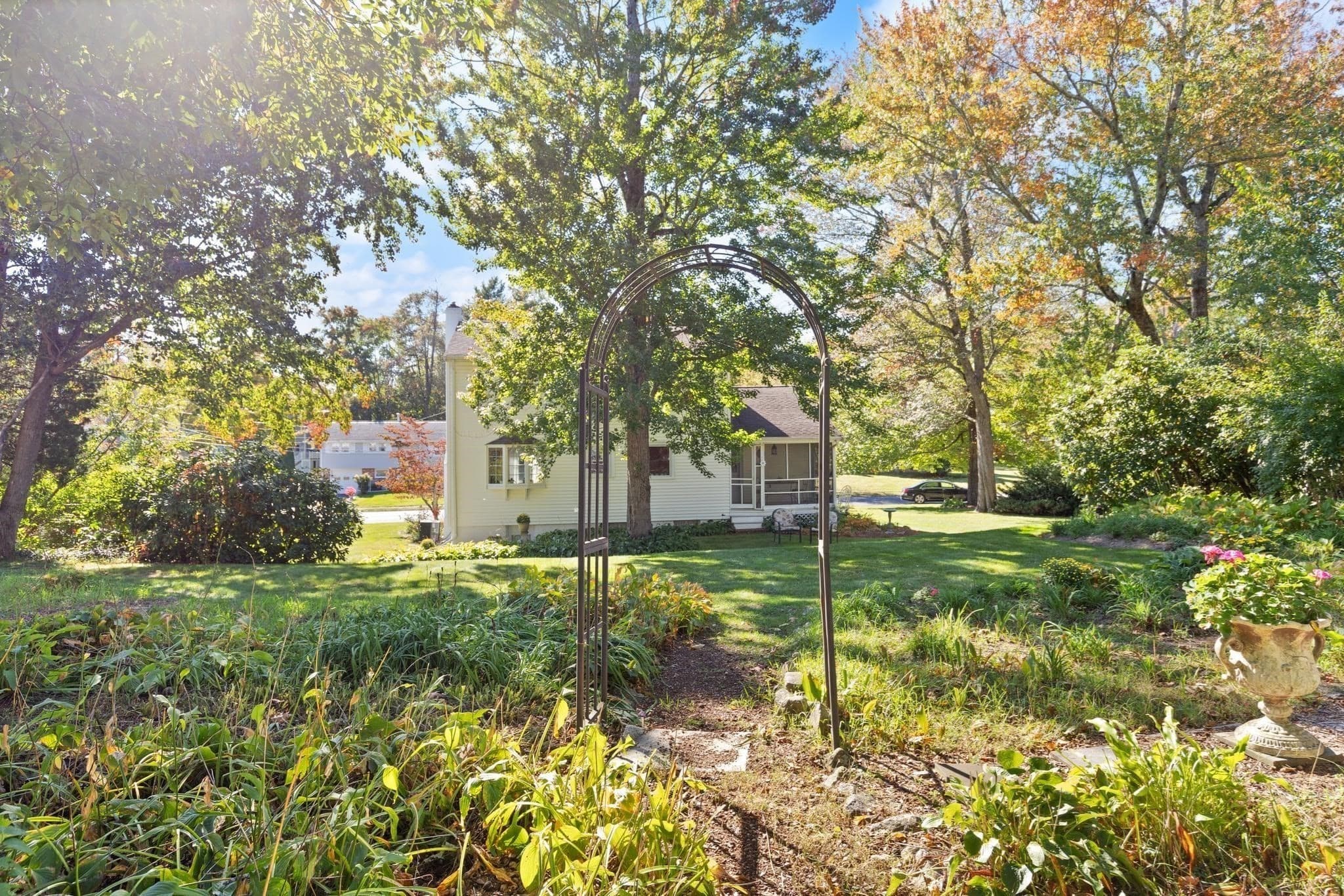 Single Family Residence at 33 Arcadia Rd, Norwood MA 02062, Norwood, photo 30 of 32