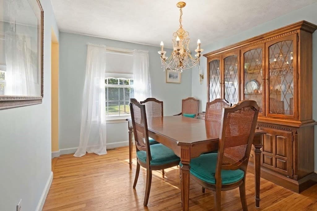 Single Family Residence at 33 Arcadia Rd, Norwood MA 02062, Norwood, photo 8 of 32