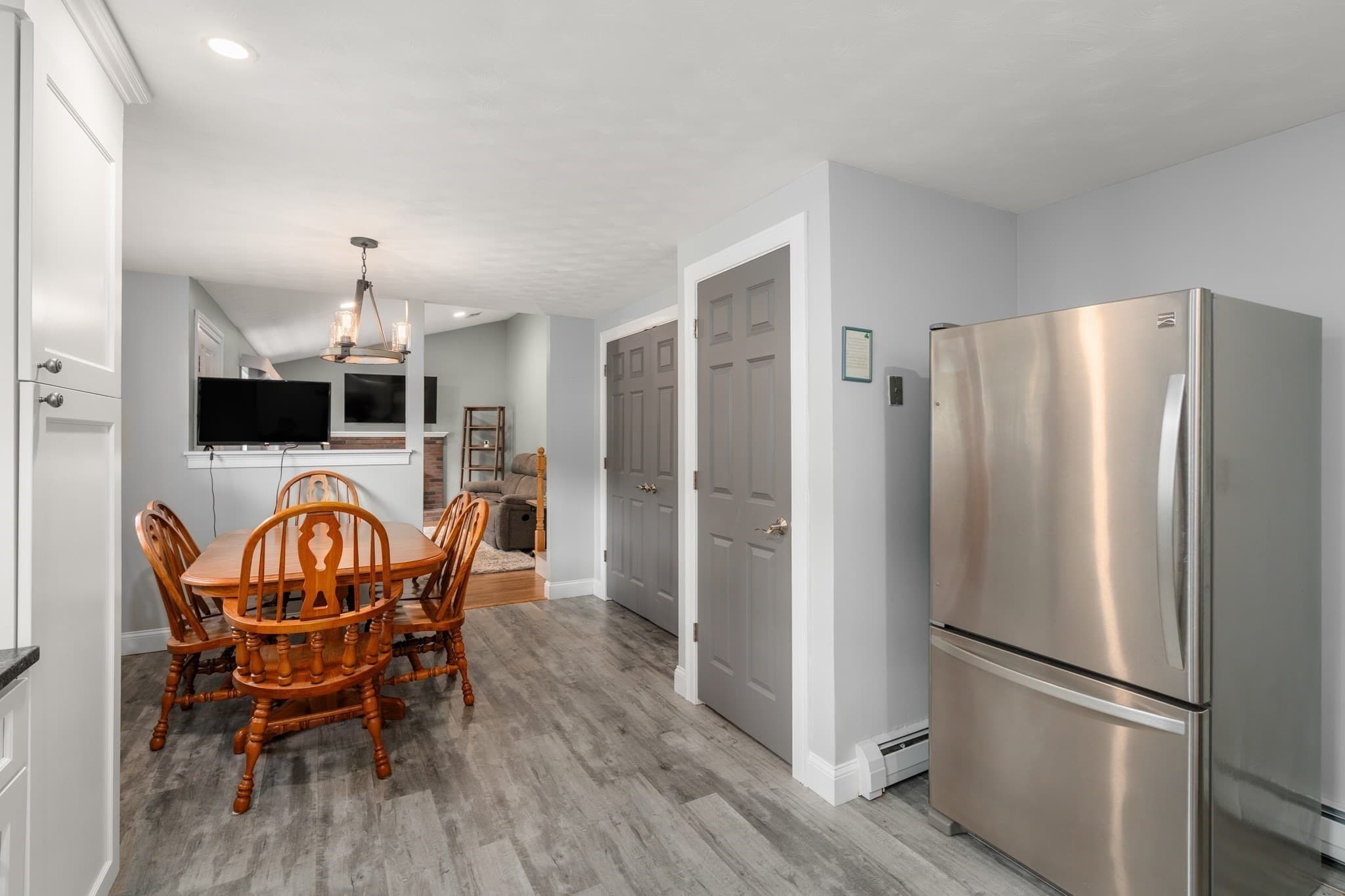 Single Family Residence at 18 Julie Ave, Brockton MA 02301, Brockton, photo 7 of 29