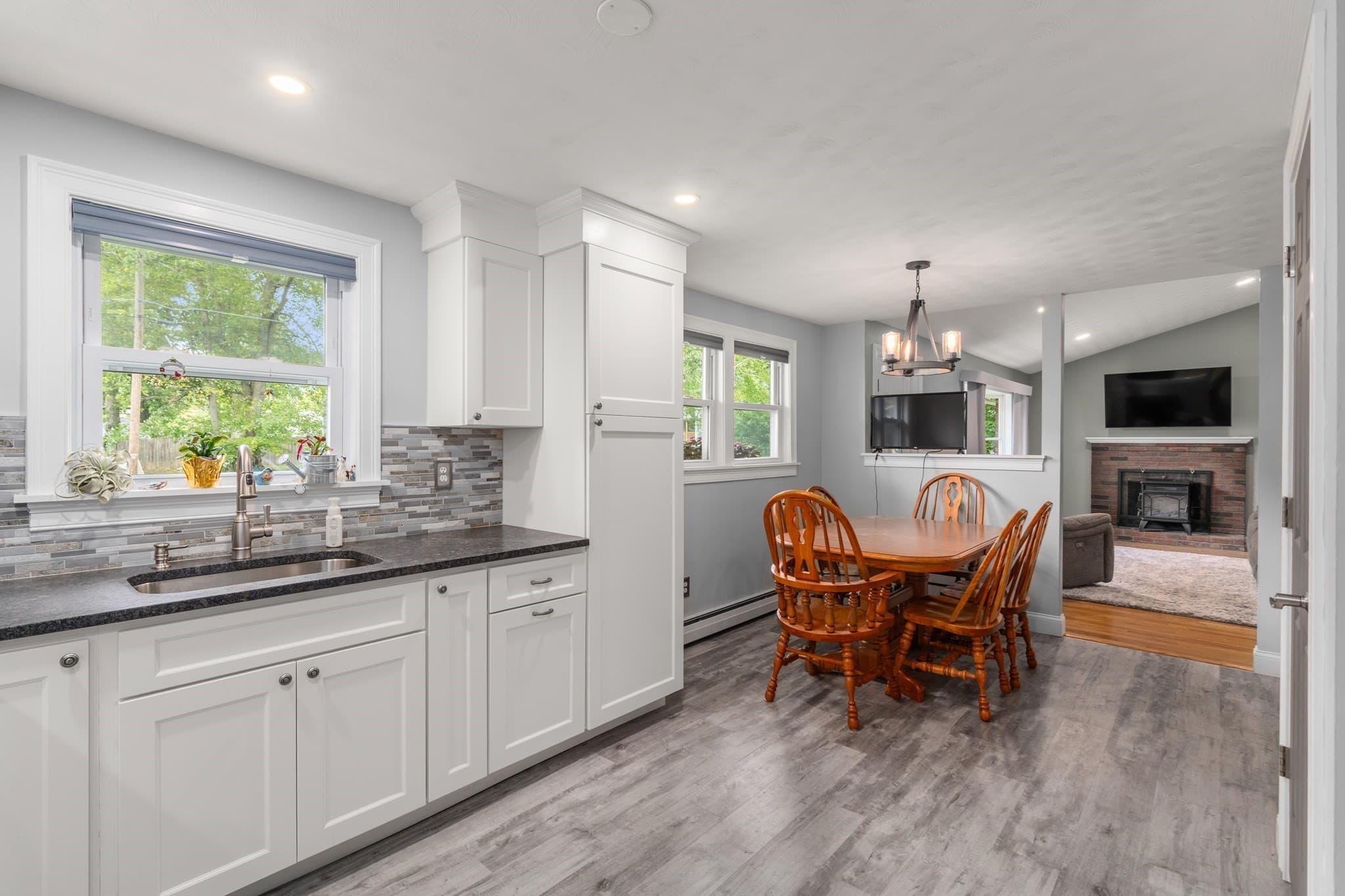Single Family Residence at 18 Julie Ave, Brockton MA 02301, Brockton, photo 5 of 29