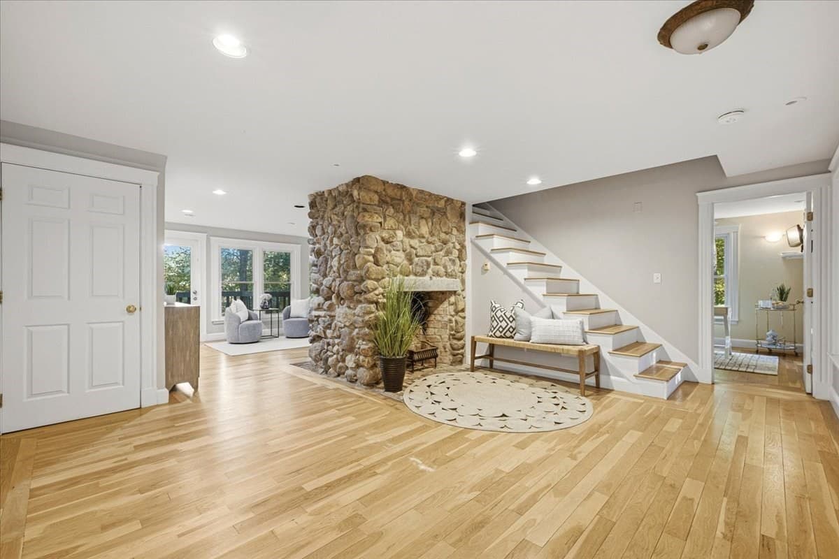 Single Family Residence at 454 Spring St, Marshfield MA 02050, Marshfield, photo 4 of 27