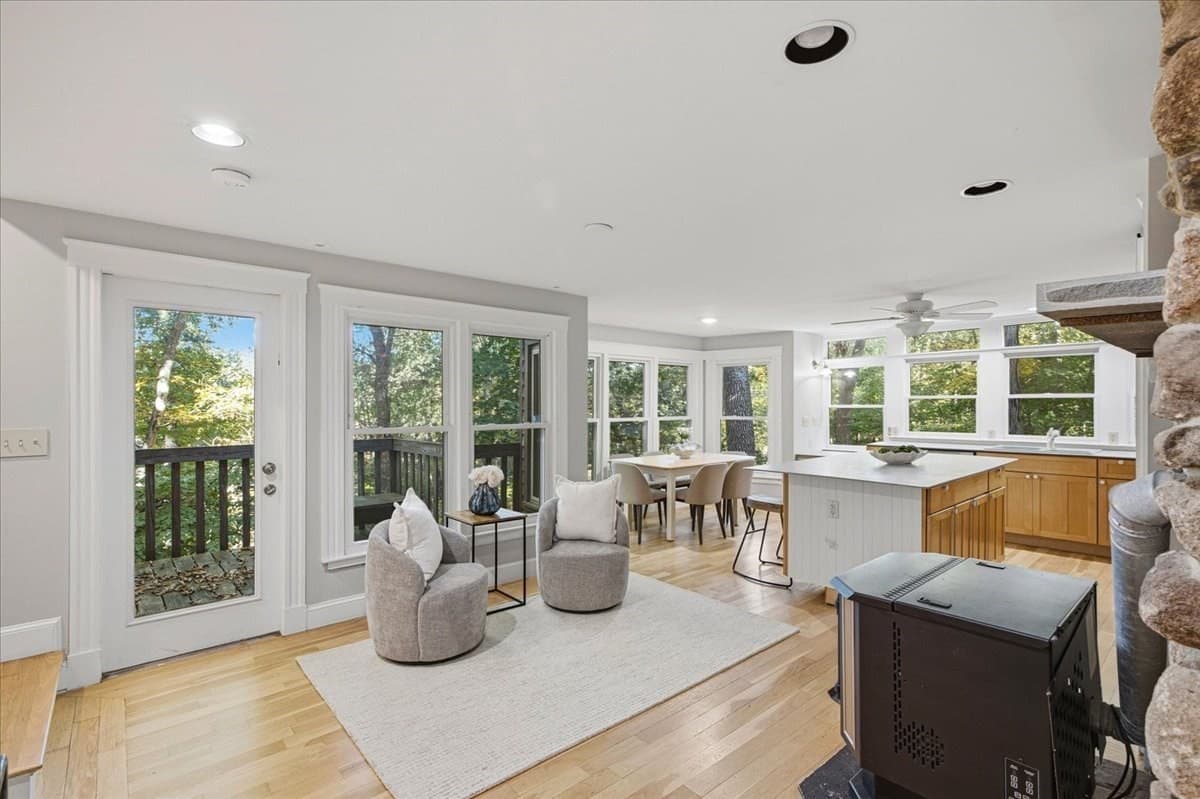 Single Family Residence at 454 Spring St, Marshfield MA 02050, Marshfield, photo 8 of 27