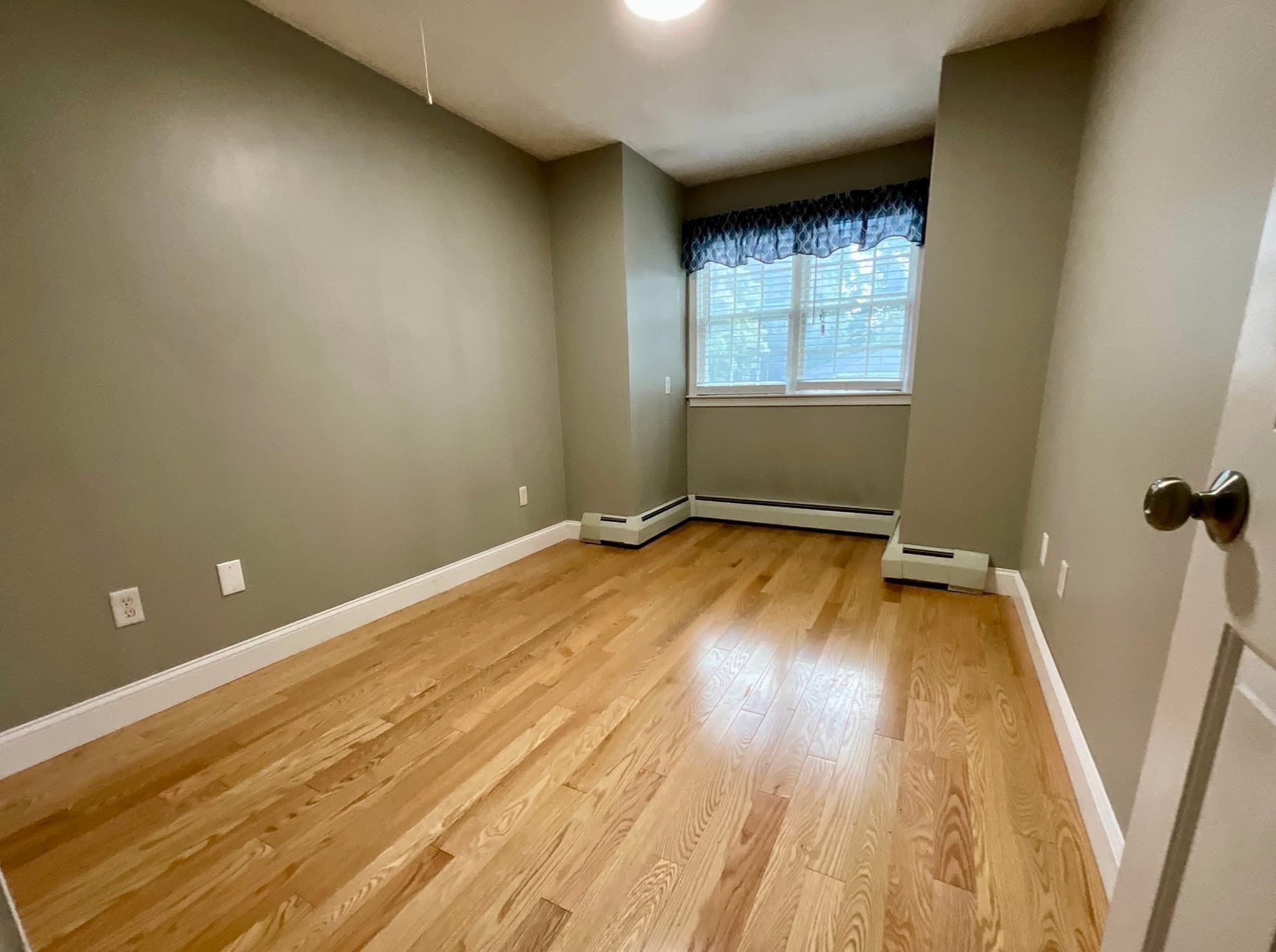 Single Family Residence at 8 Anderson Ln, Grafton MA 01536, Grafton, photo 22 of 42