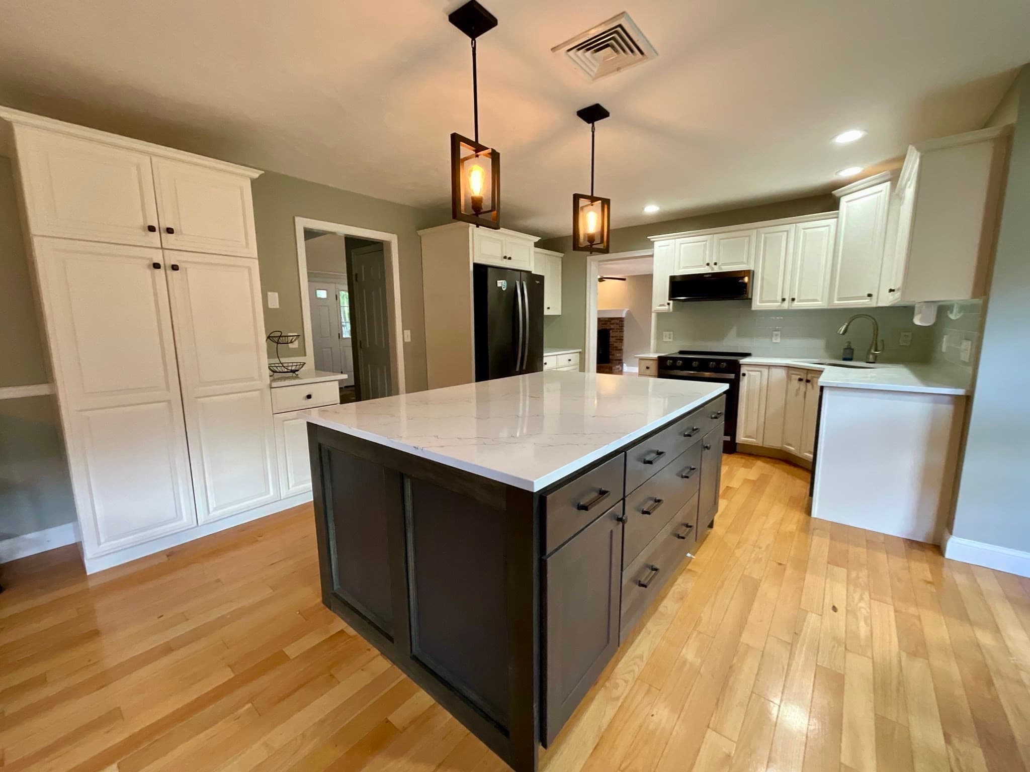 Single Family Residence at 8 Anderson Ln, Grafton MA 01536, Grafton, photo 8 of 42