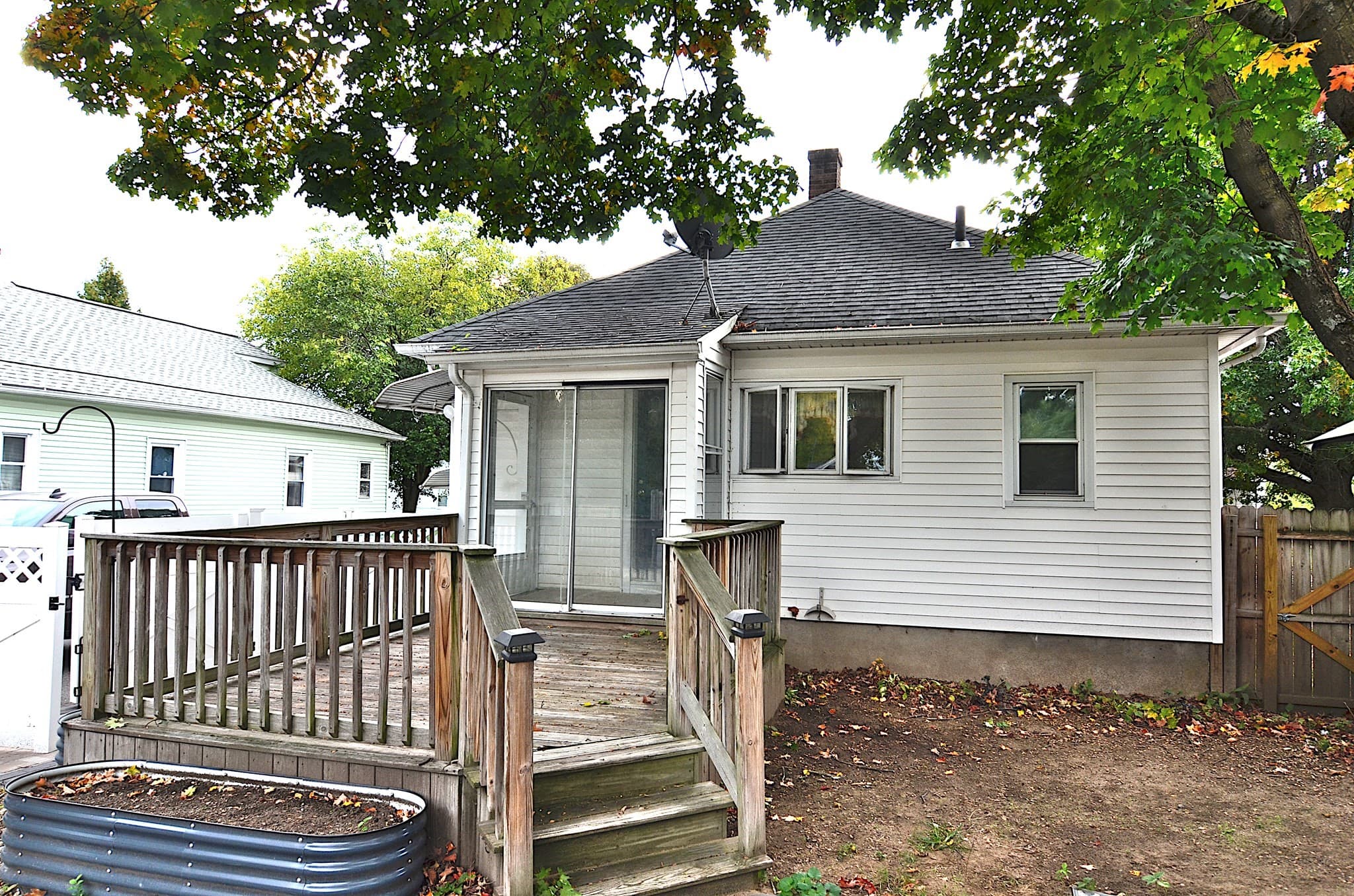 Single Family Residence at 31 Barber St, Springfield MA 01109, Springfield, photo 11 of 12