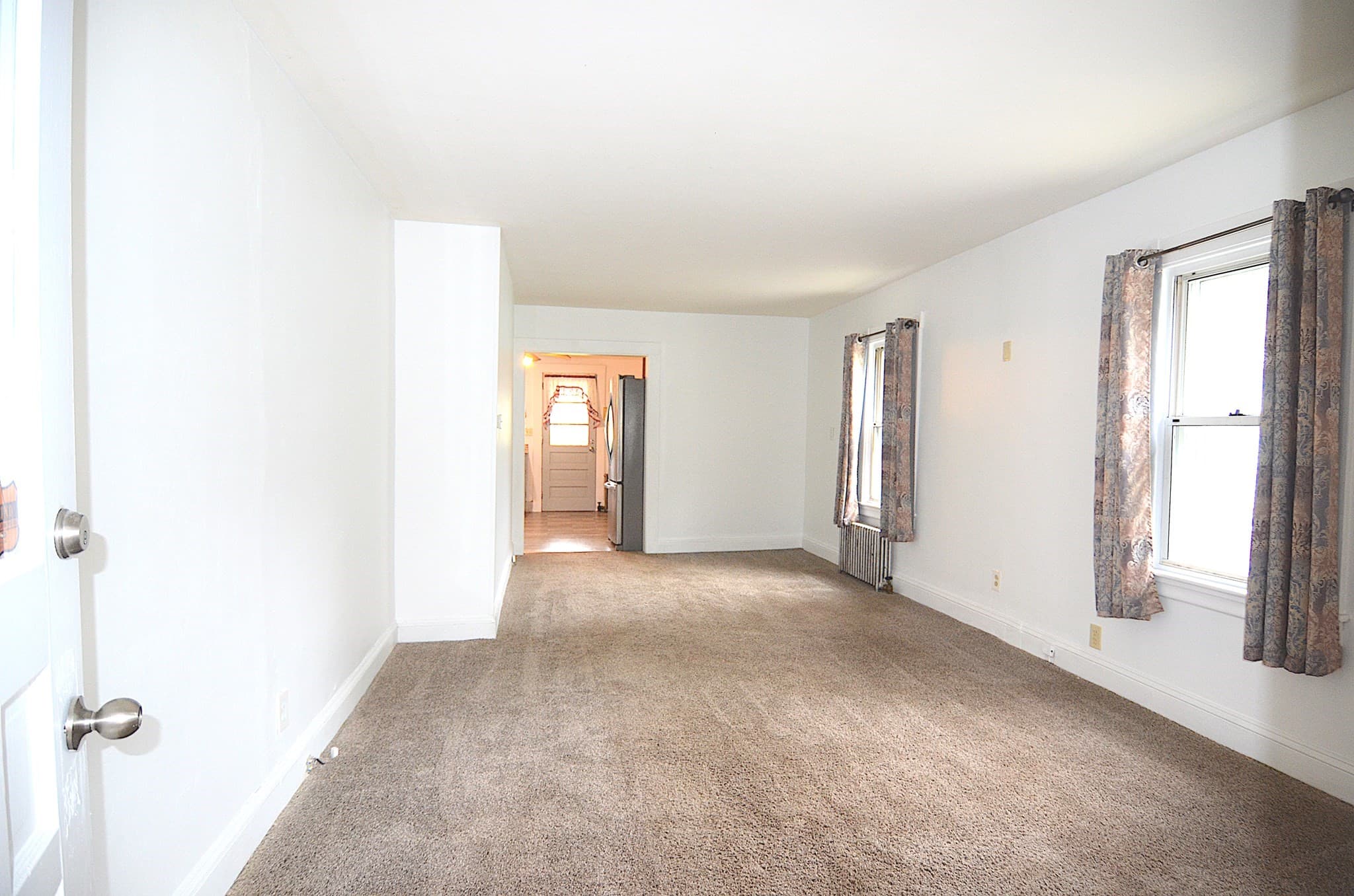 Single Family Residence at 31 Barber St, Springfield MA 01109, Springfield, photo 4 of 12