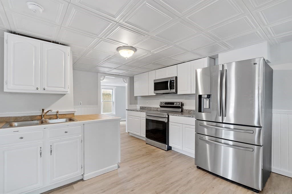 Multi Family at 76 Columbus, Fitchburg MA 01420, Fitchburg, photo 33 of 37