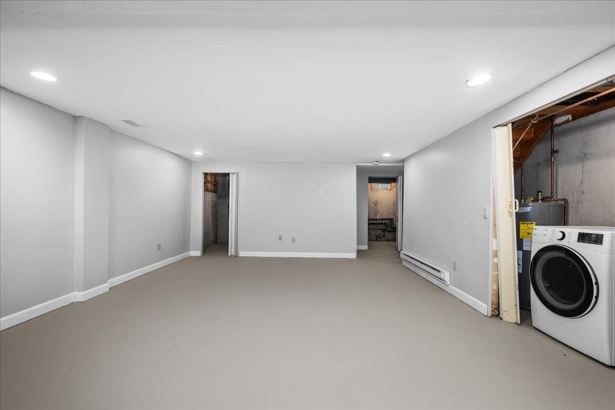 Condominium at 37 Eastern Point Dr # 35, Shrewsbury MA 01545, Shrewsbury, photo 33 of 42