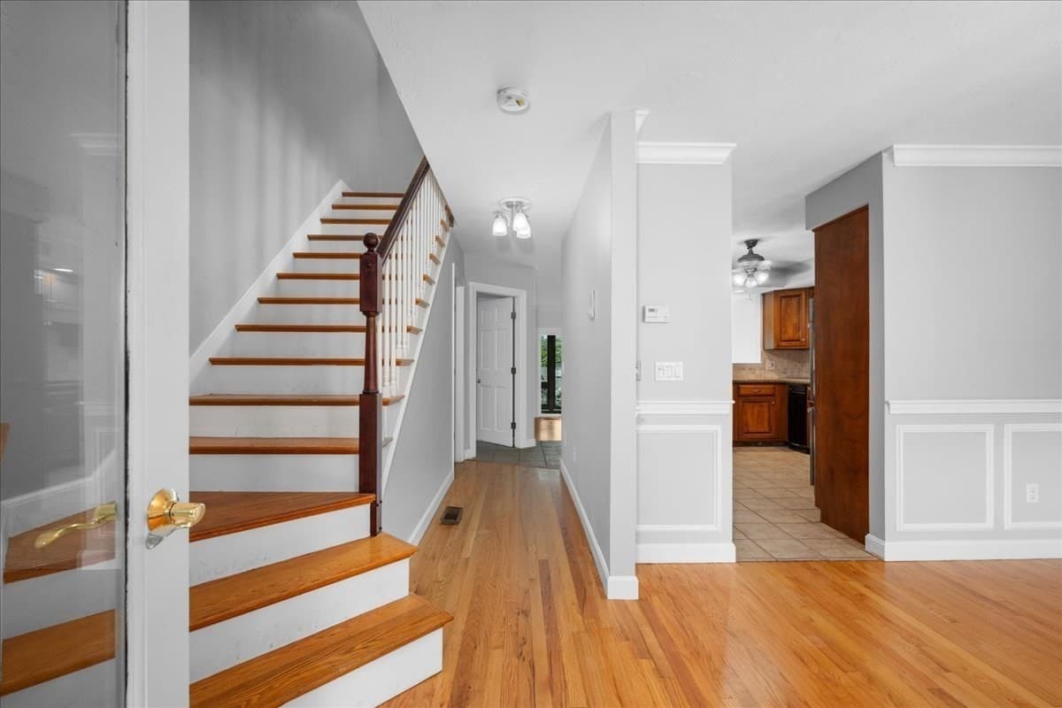 Condominium at 37 Eastern Point Dr # 35, Shrewsbury MA 01545, Shrewsbury, photo 4 of 42