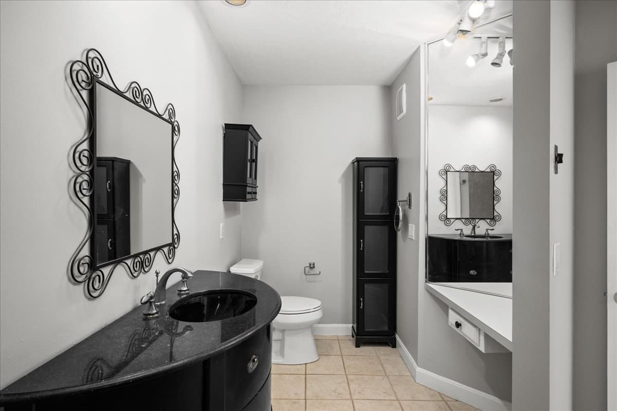 Condominium at 37 Eastern Point Dr # 35, Shrewsbury MA 01545, Shrewsbury, photo 25 of 42