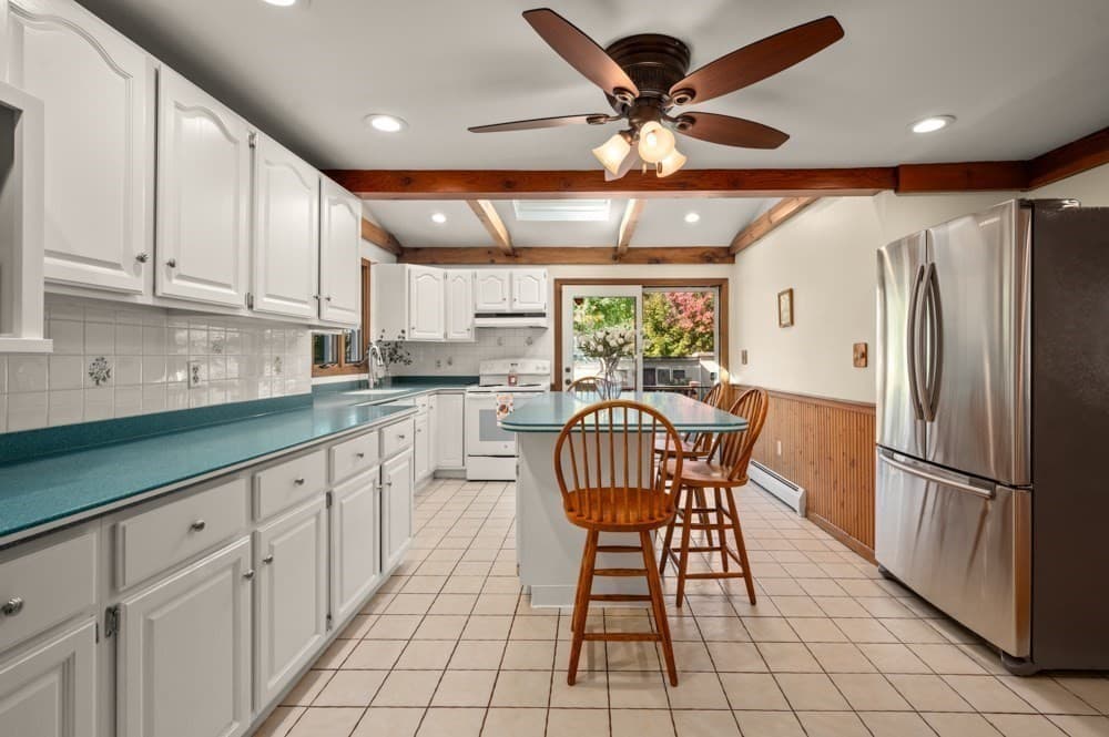 Single Family Residence at 12 Allen Park Dr, Wilmington MA 01887, Wilmington, photo 8 of 42