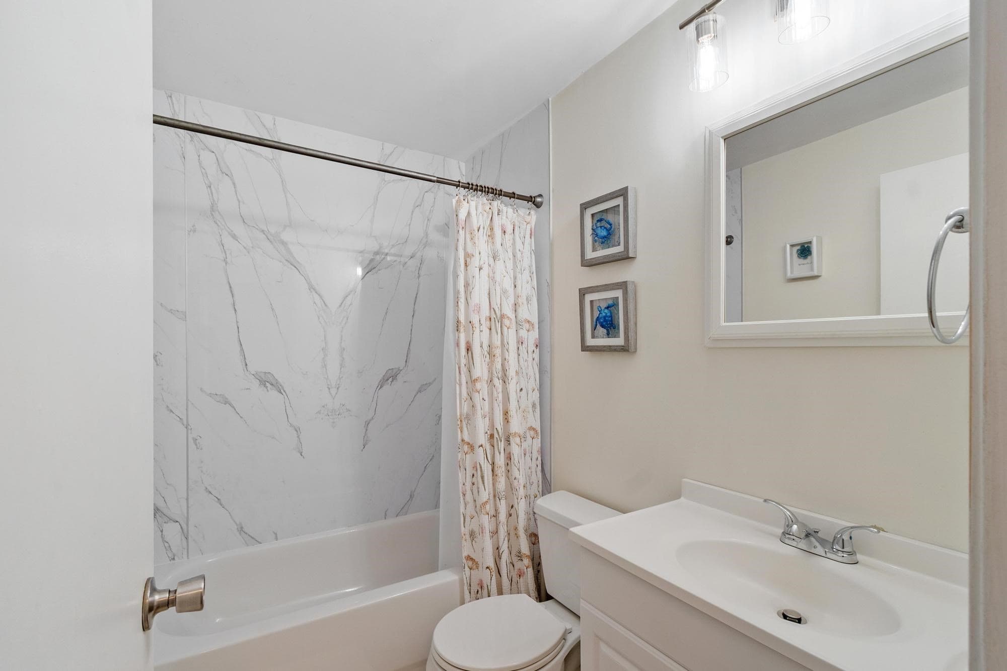 Condominium at 23 Edgelawn Ave # 5, North Andover MA 01845, North Andover, photo 13 of 23