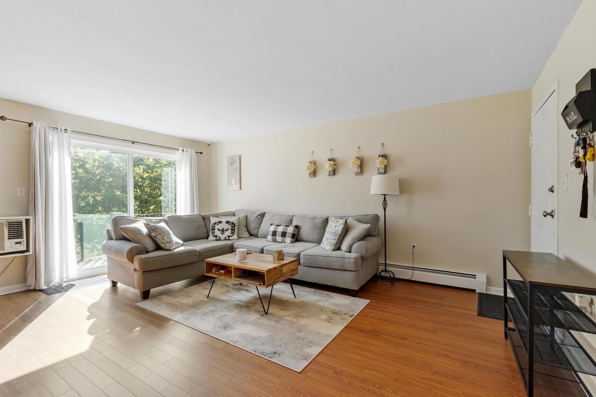 23 Edgelawn Ave # 5, North Andover MA 01845