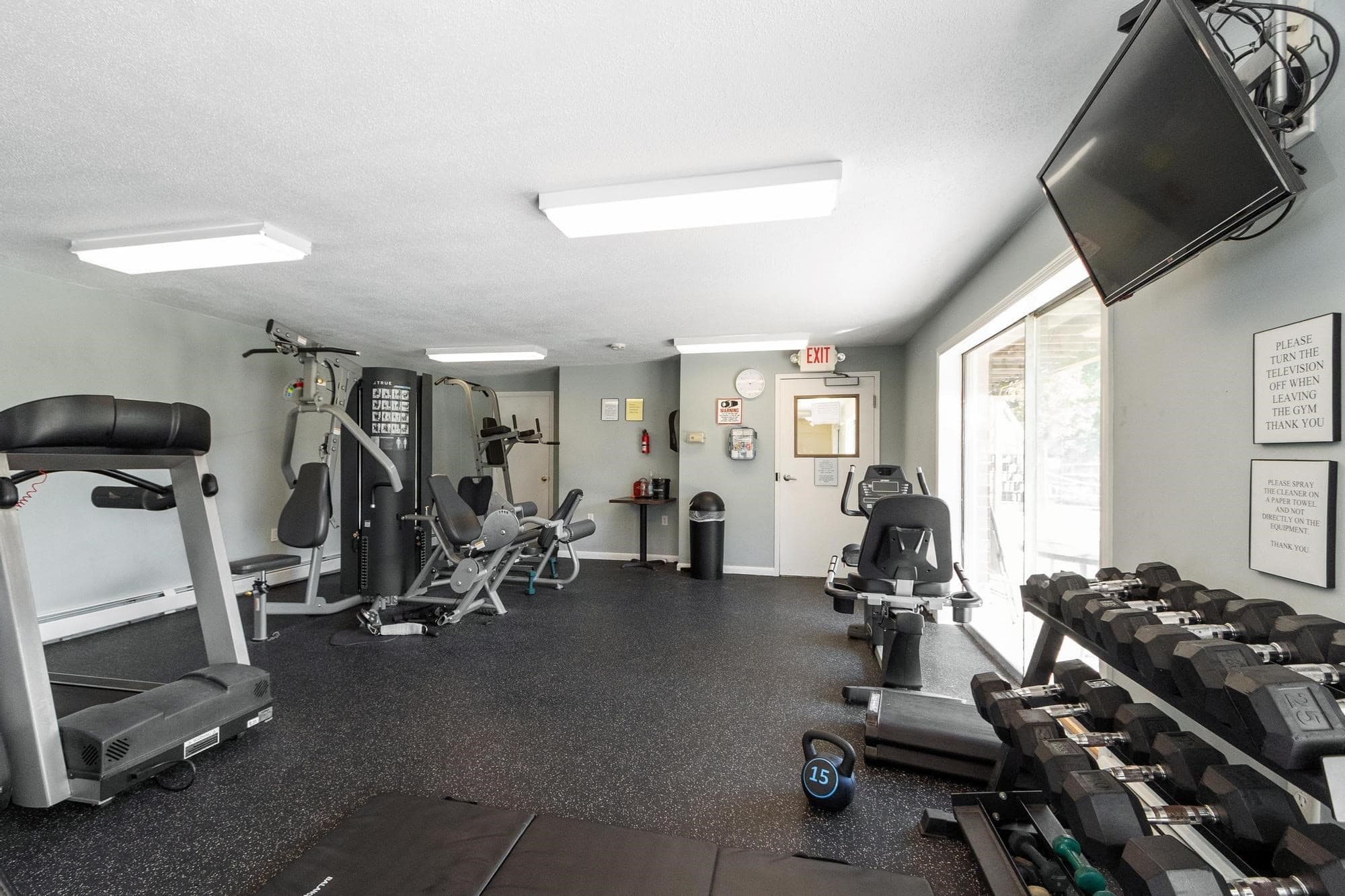Condominium at 23 Edgelawn Ave # 5, North Andover MA 01845, North Andover, photo 21 of 23