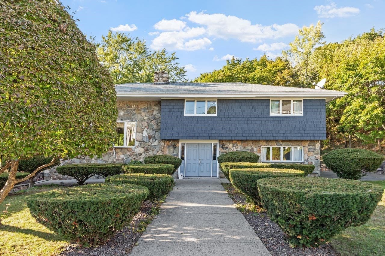 33 Cushman Terrace Not Ave, Revere MA 02151