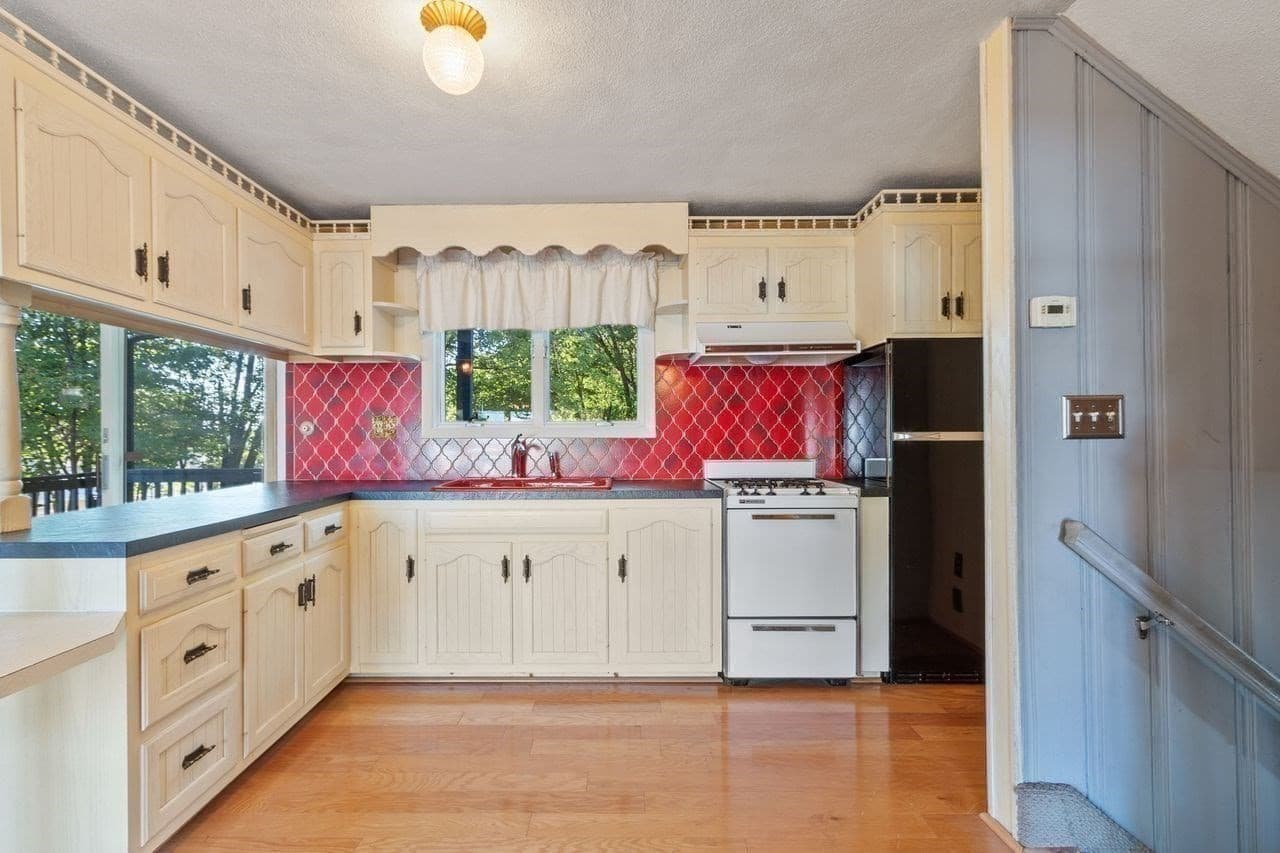 Single Family Residence at 33 Cushman Terrace Not Ave, Revere MA 02151, Revere, photo 11 of 41