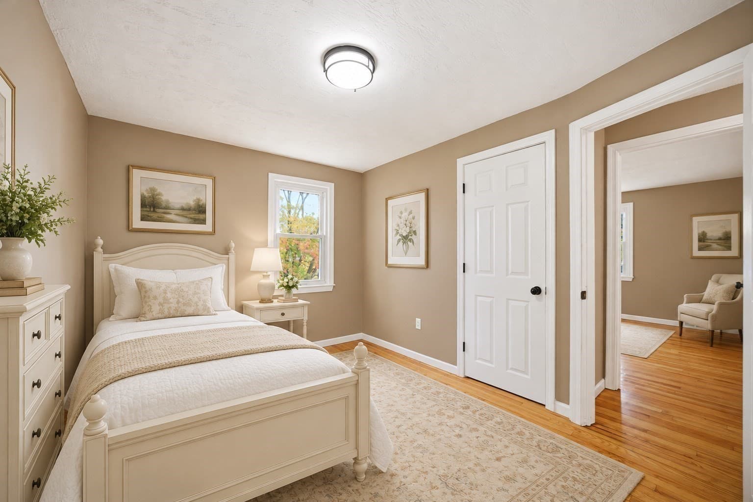 Single Family Residence at 114 Leatherleaf Dr, Springfield MA 01109, photo 18 of 35