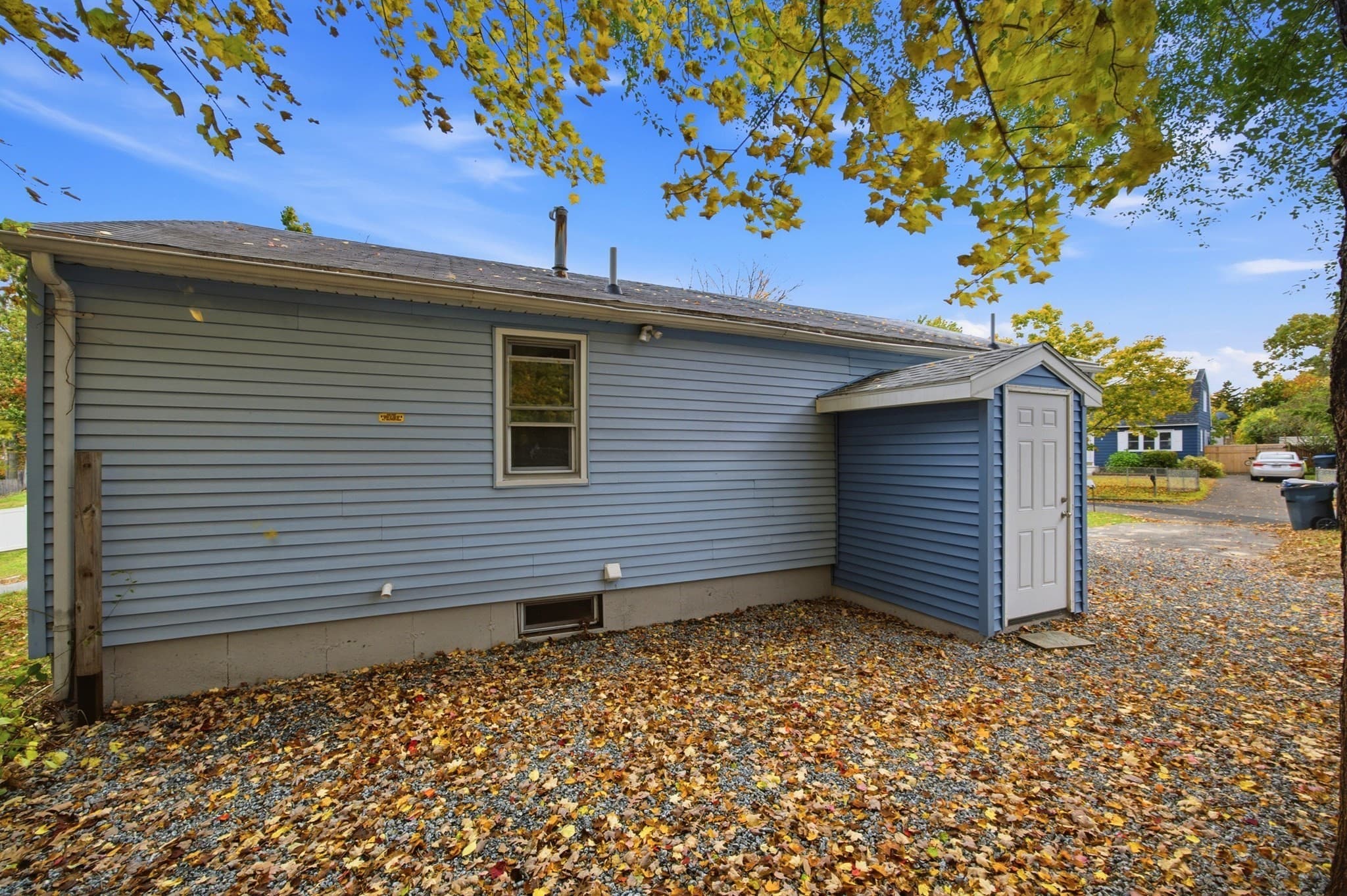 Single Family Residence at 114 Leatherleaf Dr, Springfield MA 01109, photo 35 of 35