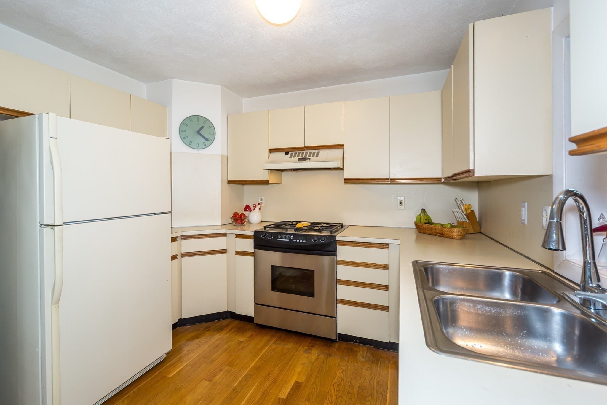 Condominium at 10 Lanes End # B, Natick MA 01760, Natick, photo 11 of 24