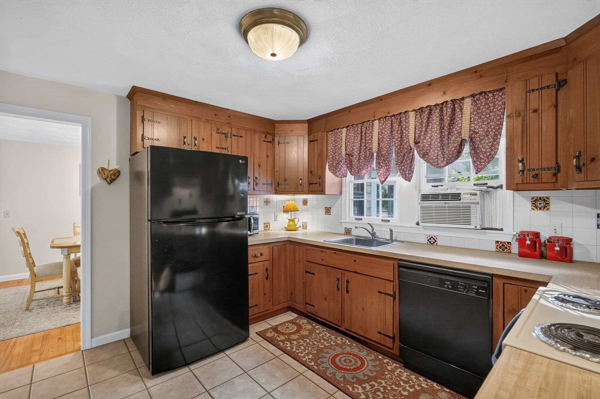 Single Family Residence at 95 Diane Ave, Yarmouth MA 02664, Yarmouth, photo 14 of 39