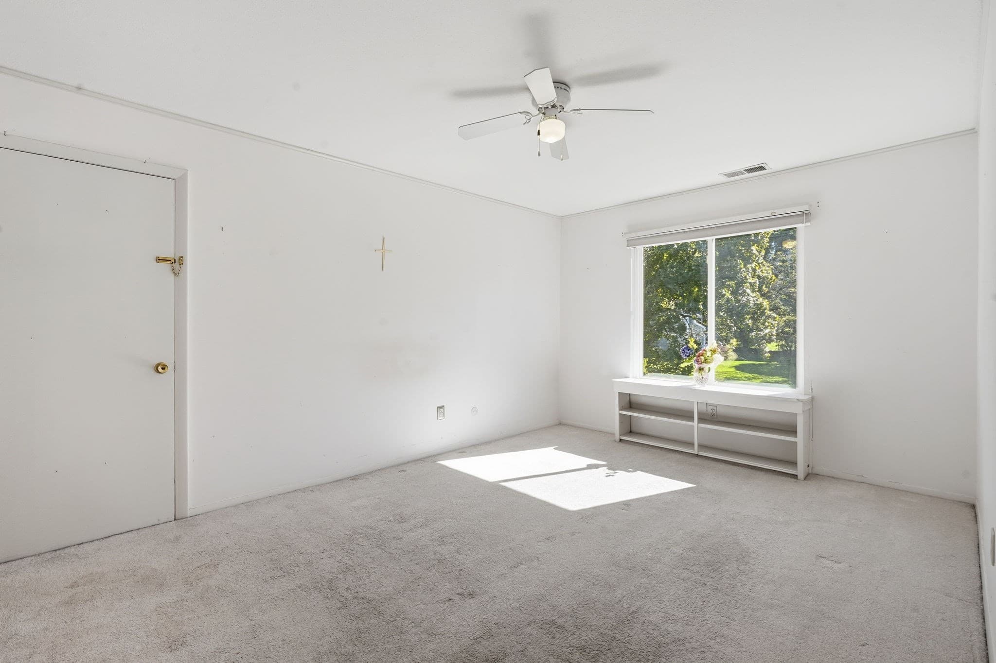 Condominium at 91 Nassau Drive # 91, Springfield MA 01129, Springfield, photo 23 of 37