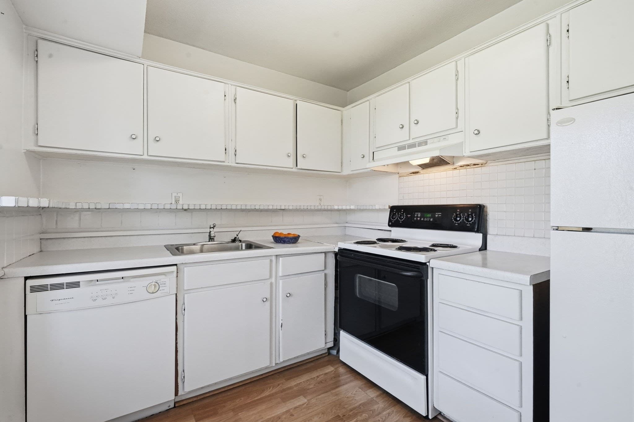 Condominium at 91 Nassau Drive # 91, Springfield MA 01129, Springfield, photo 5 of 37