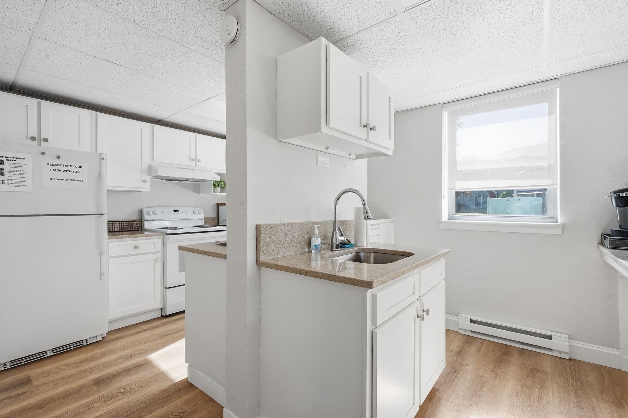 Condominium at 91 Nassau Drive # 91, Springfield MA 01129, Springfield, photo 31 of 37