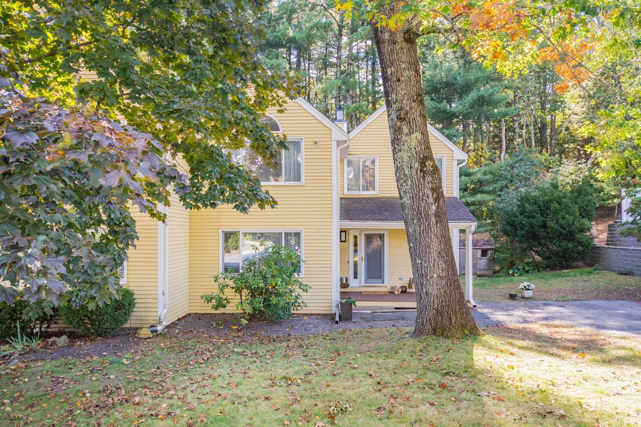 Single Family Residence at 10 Lanes End, Natick MA 01760, Natick, photo 2 of 24