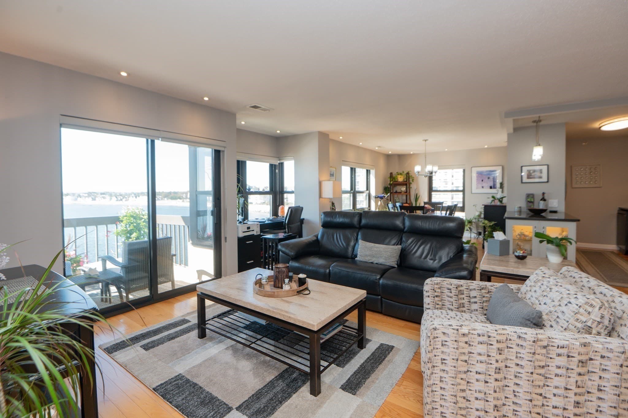 Condominium at 1 Seal Harbor Rd # 601, Winthrop MA 02152, Winthrop, photo 9 of 26