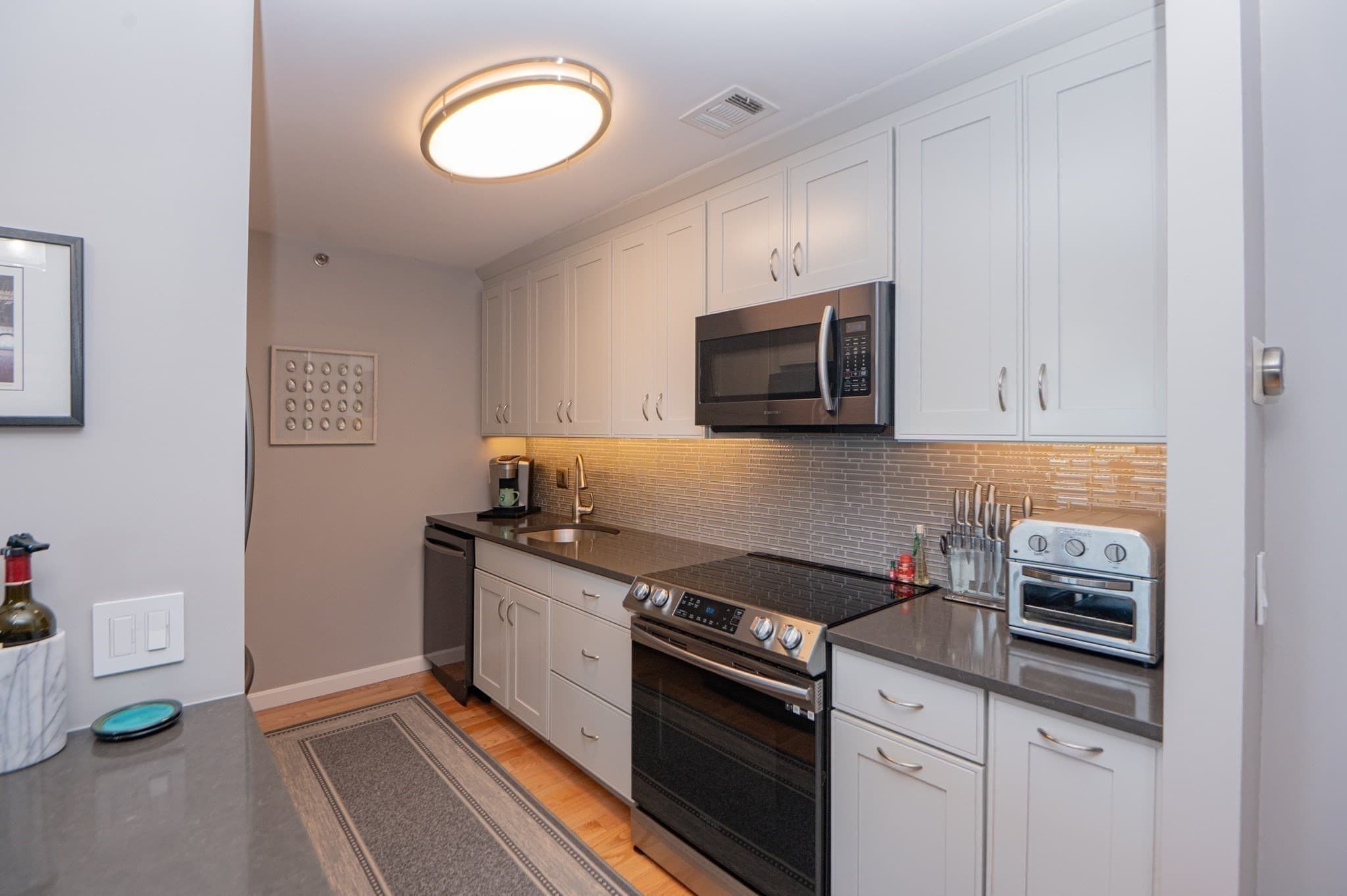 Condominium at 1 Seal Harbor Rd # 601, Winthrop MA 02152, Winthrop, photo 15 of 26
