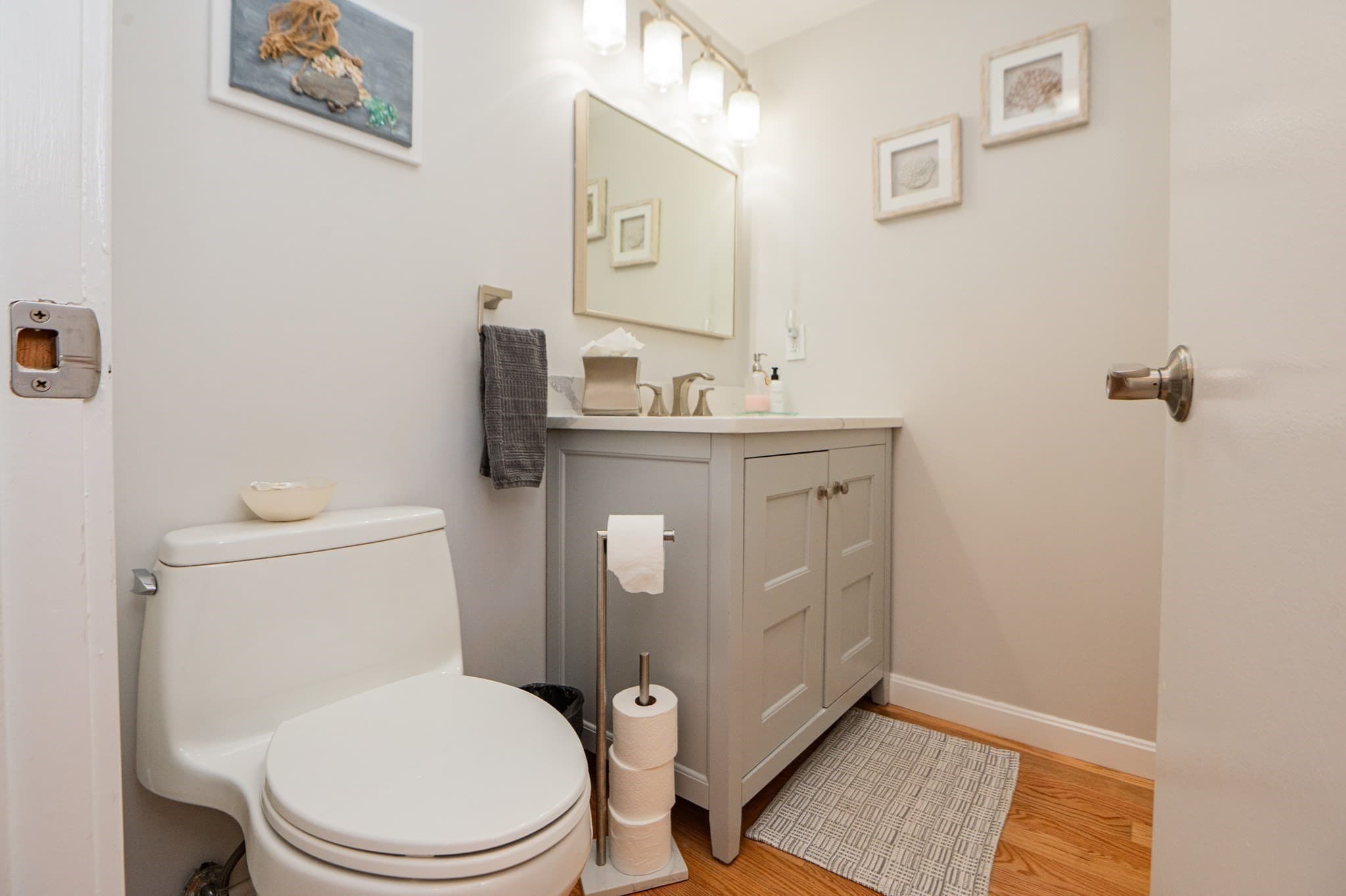 Condominium at 1 Seal Harbor Rd # 601, Winthrop MA 02152, Winthrop, photo 19 of 26