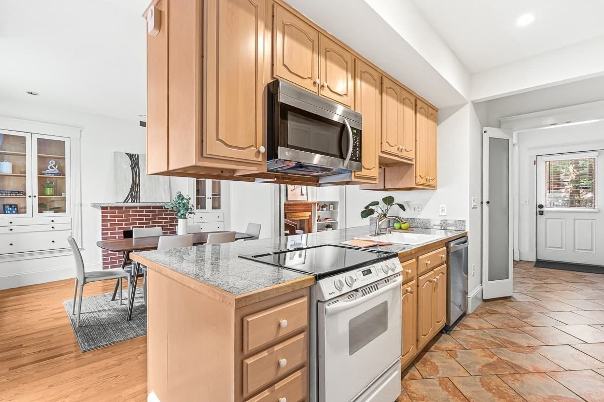 Condominium at 30 Second St # 1, Cambridge MA 02141, Cambridge, photo 12 of 34