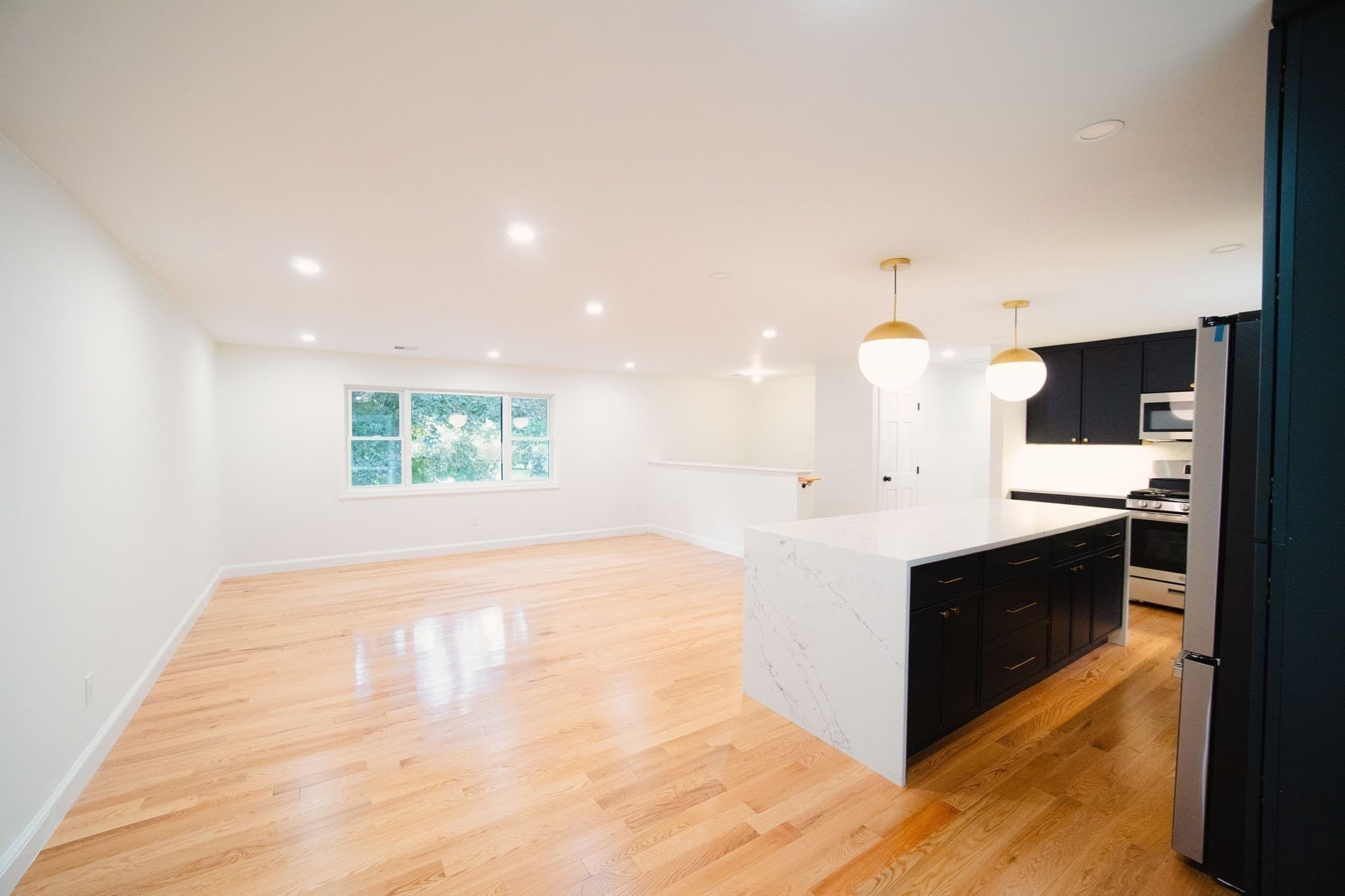 Single Family Residence at 85 Alden Rd, Holliston MA 01746, Holliston, photo 4 of 29