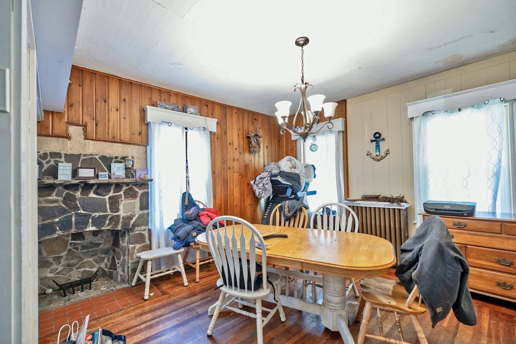 Single Family Residence at 99 Hart St, Taunton MA 02780, Taunton, photo 7 of 23