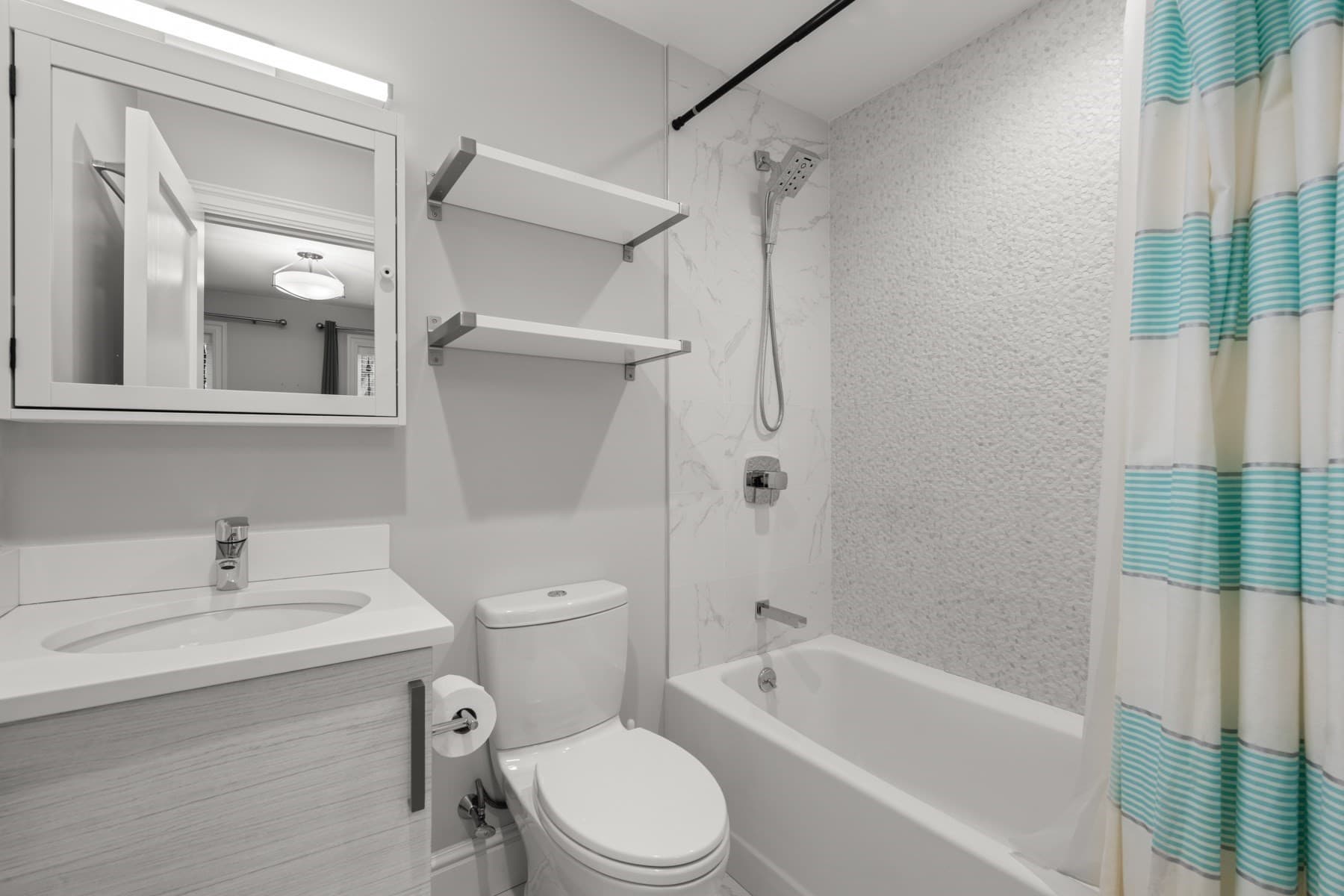Condominium at 18 Follen Street # 1, Boston MA 02116, Boston, photo 10 of 13